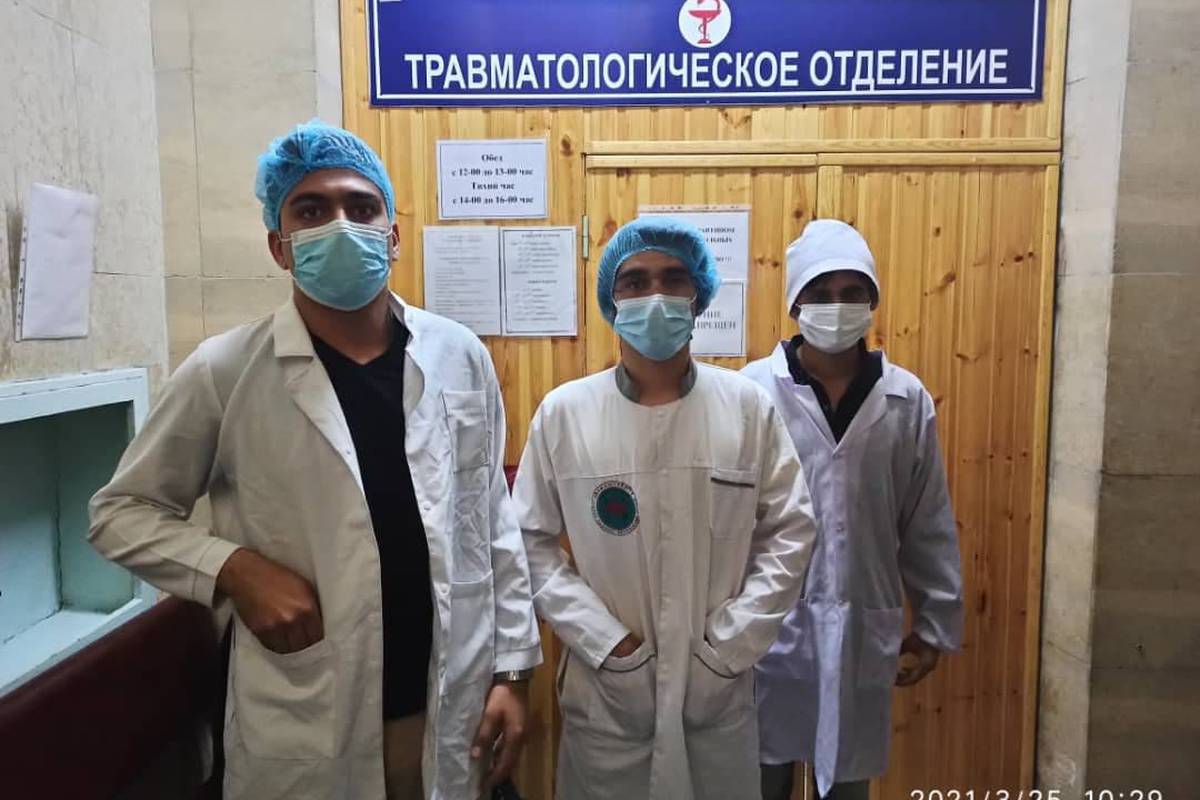 Students of the 2nd and 3rd year of the Higher School of Medicine of ADAM University undergo practical training at the Tokmok Territorial Hospital.