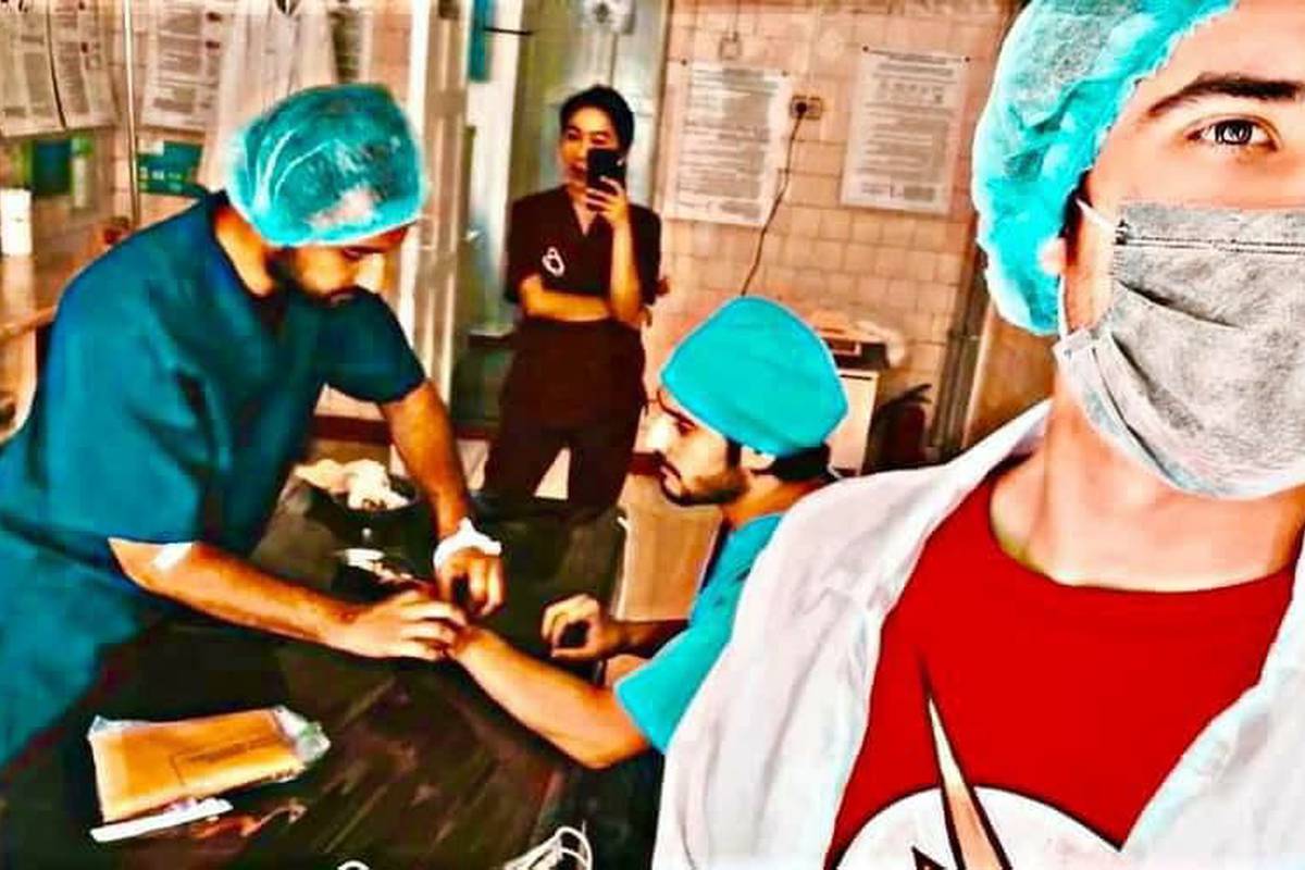Students of the ADAM University School of Medicine have an internship as a "Nurse's Assistant" in the Tokmok territorial hospital.