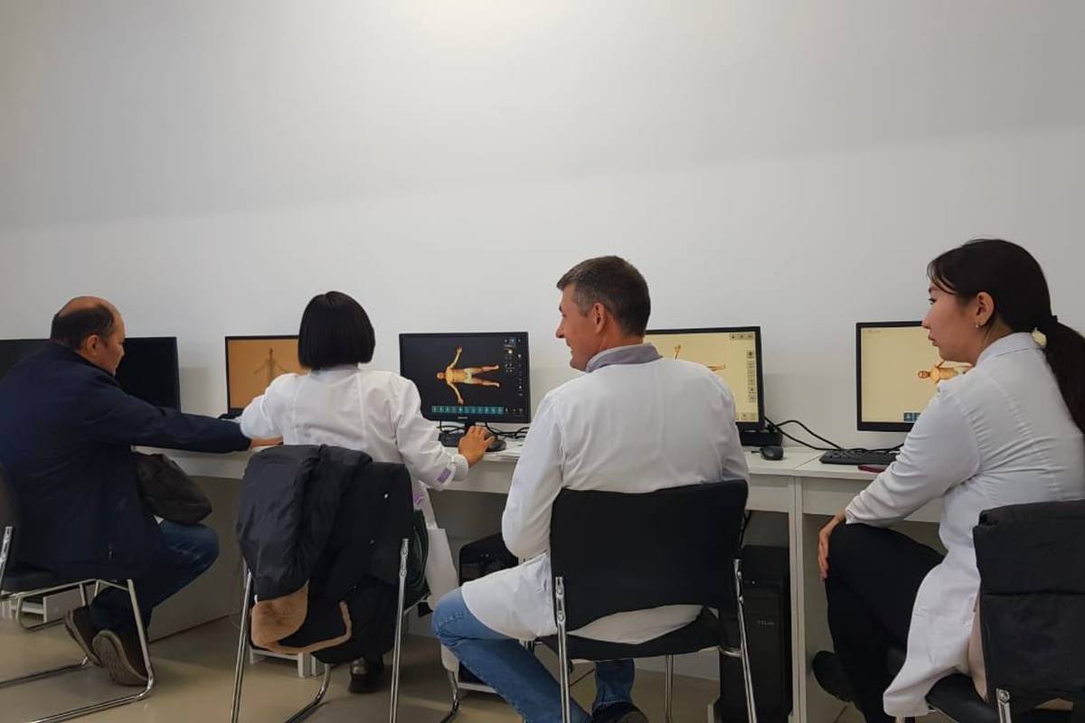 Faculty Members got Hands-On Training on Anatomy Table (Pirogov) from Official Trainers of Pirogov from Russia