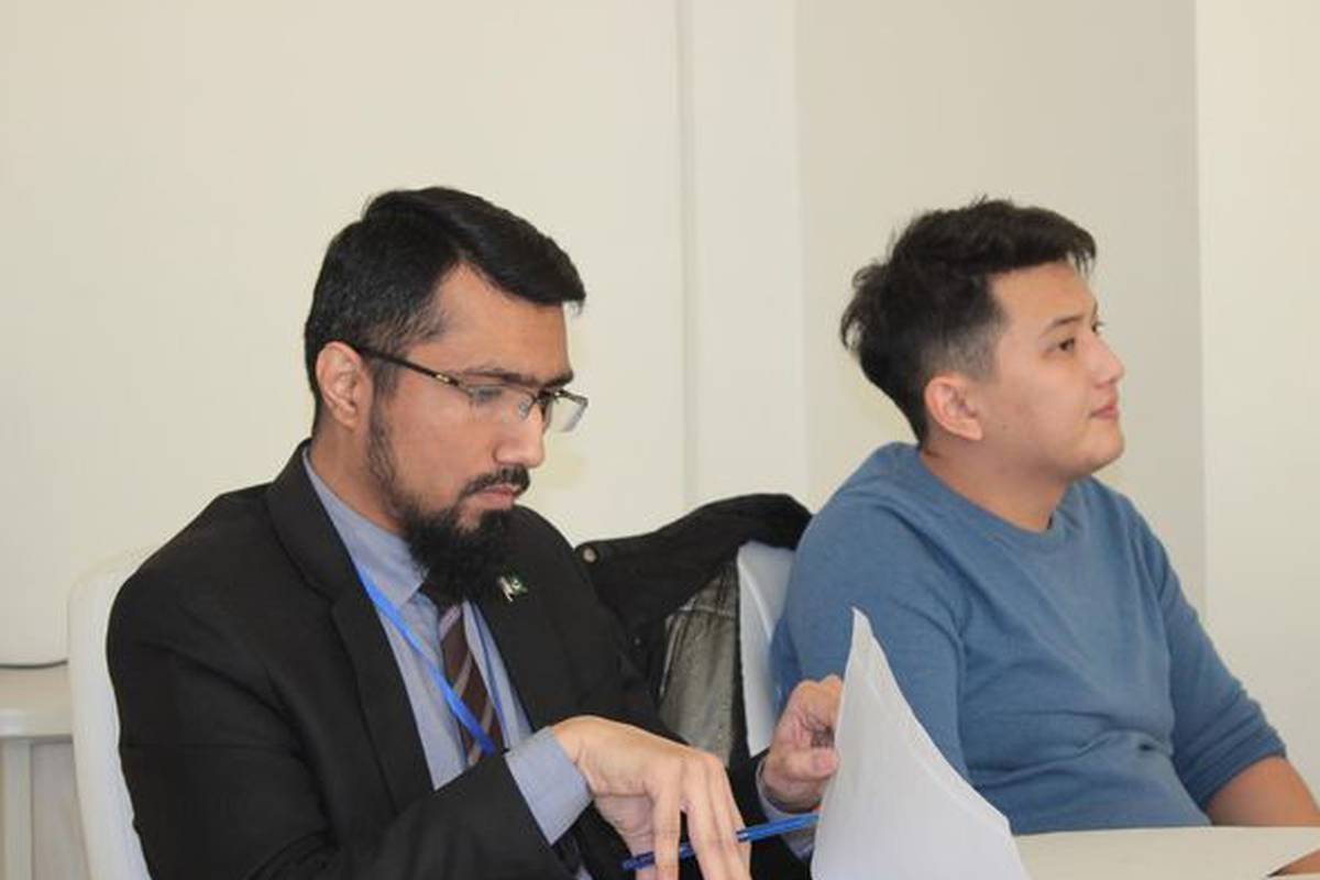 On 12.29.2022, a "Advisor meeting”was held with the parents of AUSM students during which issues that interested the parents were discussed.