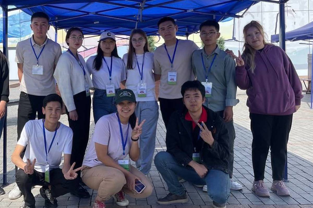 The Student Government of foreign and local students of Adam University took part in the fair organized by the international charity organization "Good neighbors"