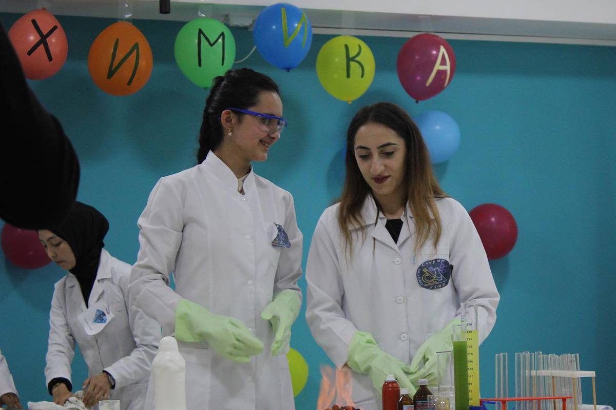 On May 23, 2023, the Department of Biomedical Disciplines of AUSM, together with the Asian Medical Institute named after S. Tentishev and the International Medical University, held a festive event dedicated to the Chemist's Day.