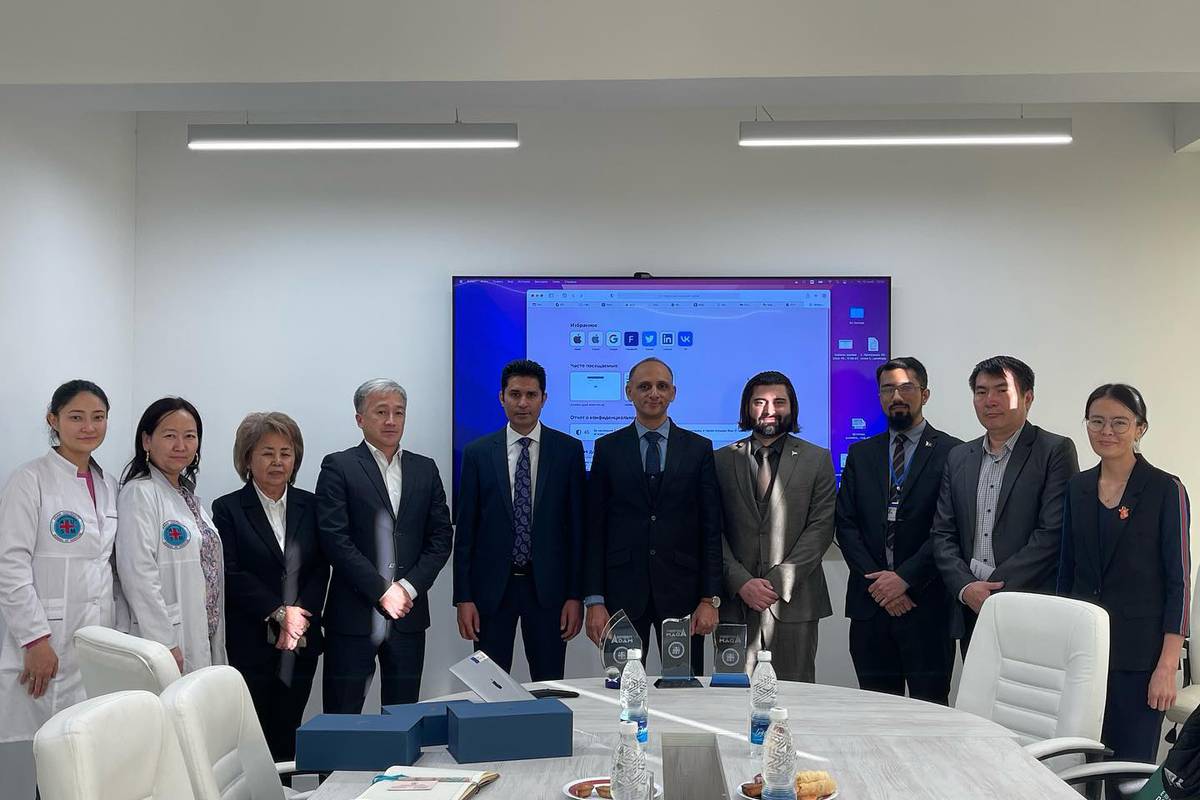 Today Adam University held a meeting with representatives of the Embassy of the Pakistan Embassy Kyrgyzstan. Vice-rector for Academic Affairs Mr. A.A. Zhamangulov, Dean of AUSM Ch.A. Mambetova, teaching staff of AUSM and international department took part