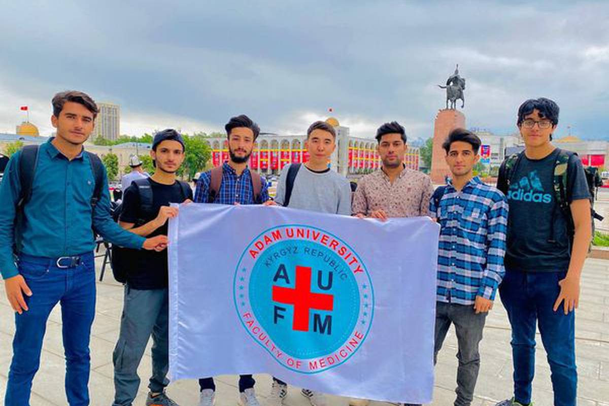 Students of AUSM visited the Kyrgyz National Historical Museum as part of socio-cultural adaptation.